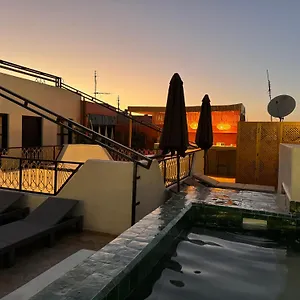 El Khaeir - Piscine, Hamam & Riad
